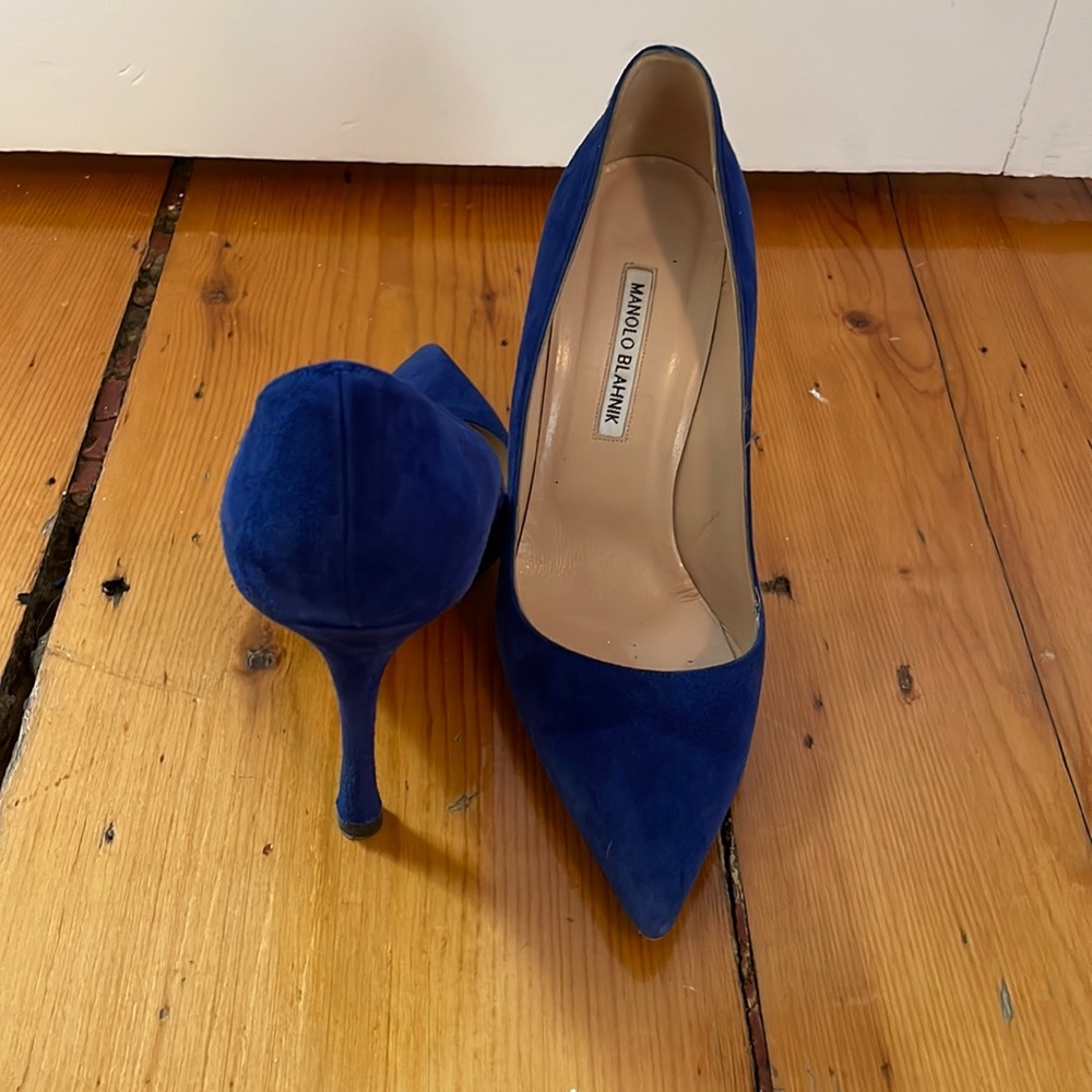 Manolo Blahnik BB suede pump. Royal blue. Size 40